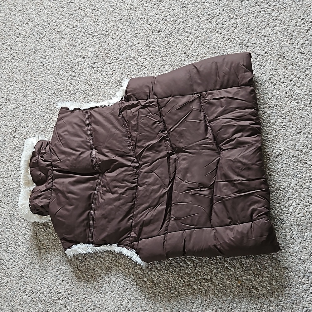 Bid Chill Technical Outerwar Vest. - image 4